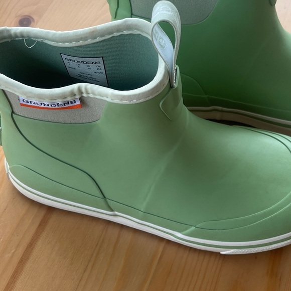 Grundens Women’s Deck-Boss Ankle Boot - Picture 3 of 8